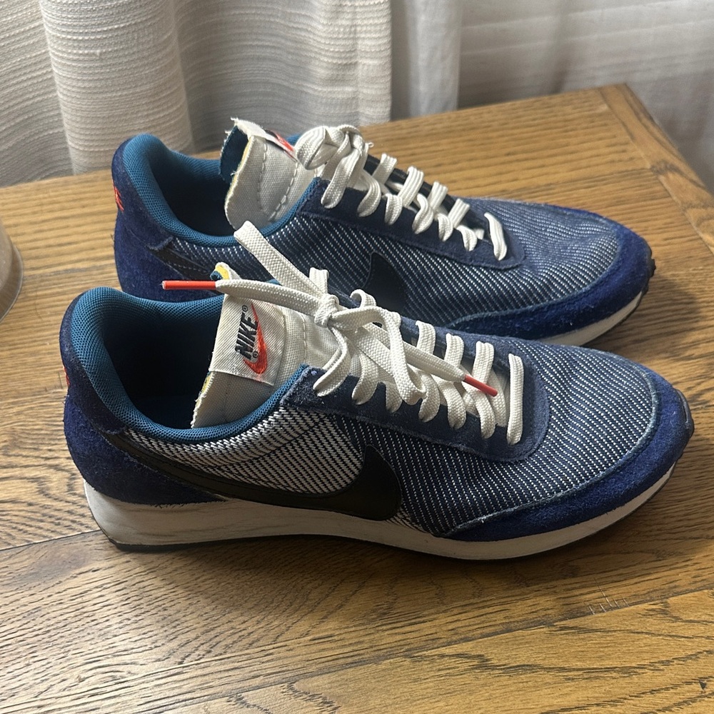 Nike Men's sneakers. Size 9